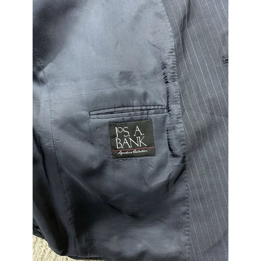 Jos A Bank Signature Collection 44 Navy Blue Pinstripe Wool Silk Blazer Jacket